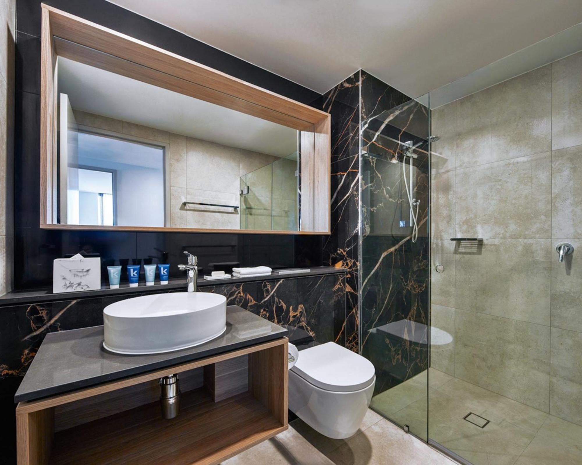 Meriton Suites Liverpool Exteriér fotografie Bathroom
