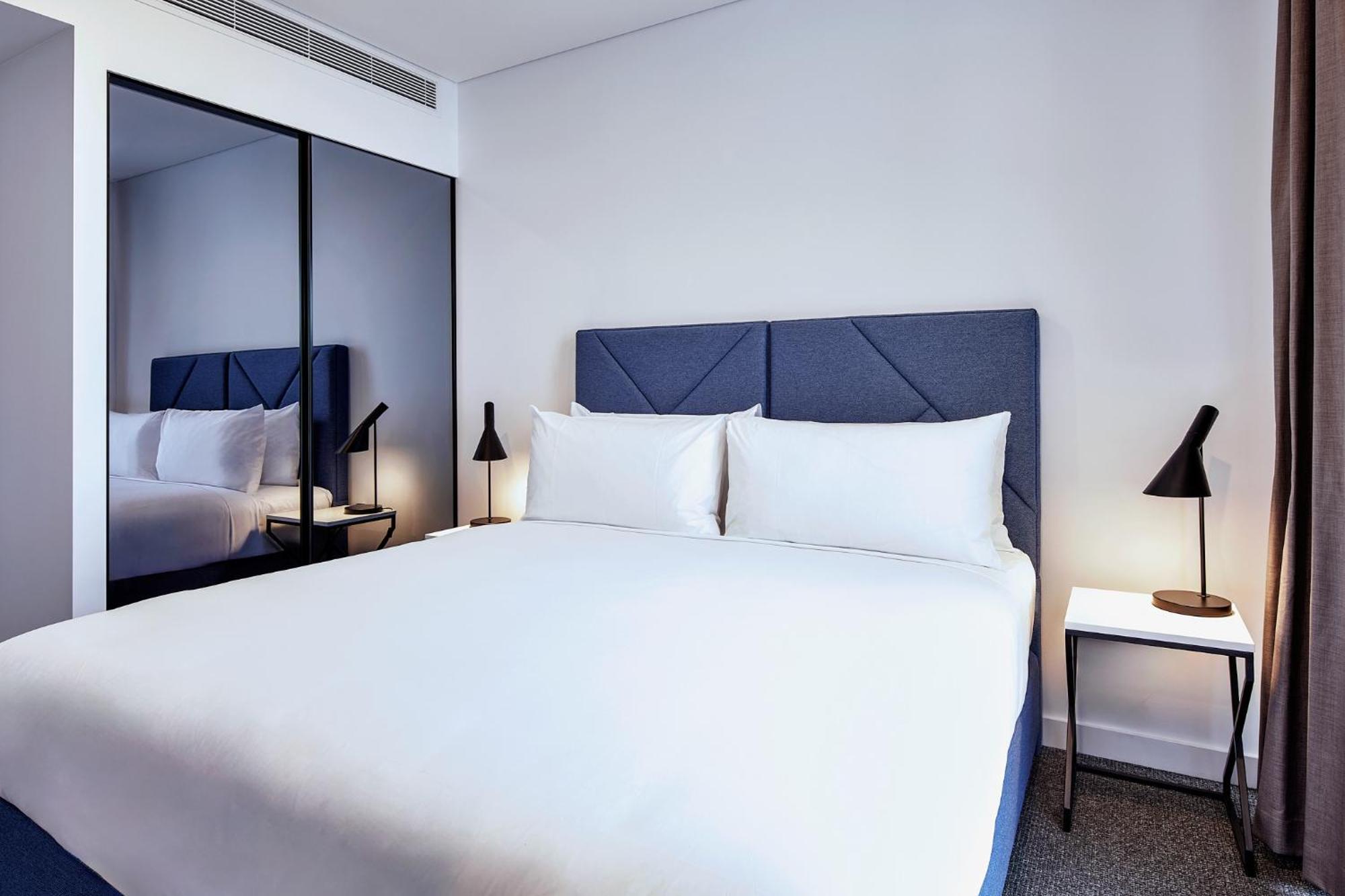 Meriton Suites Liverpool Exteriér fotografie Bedroom