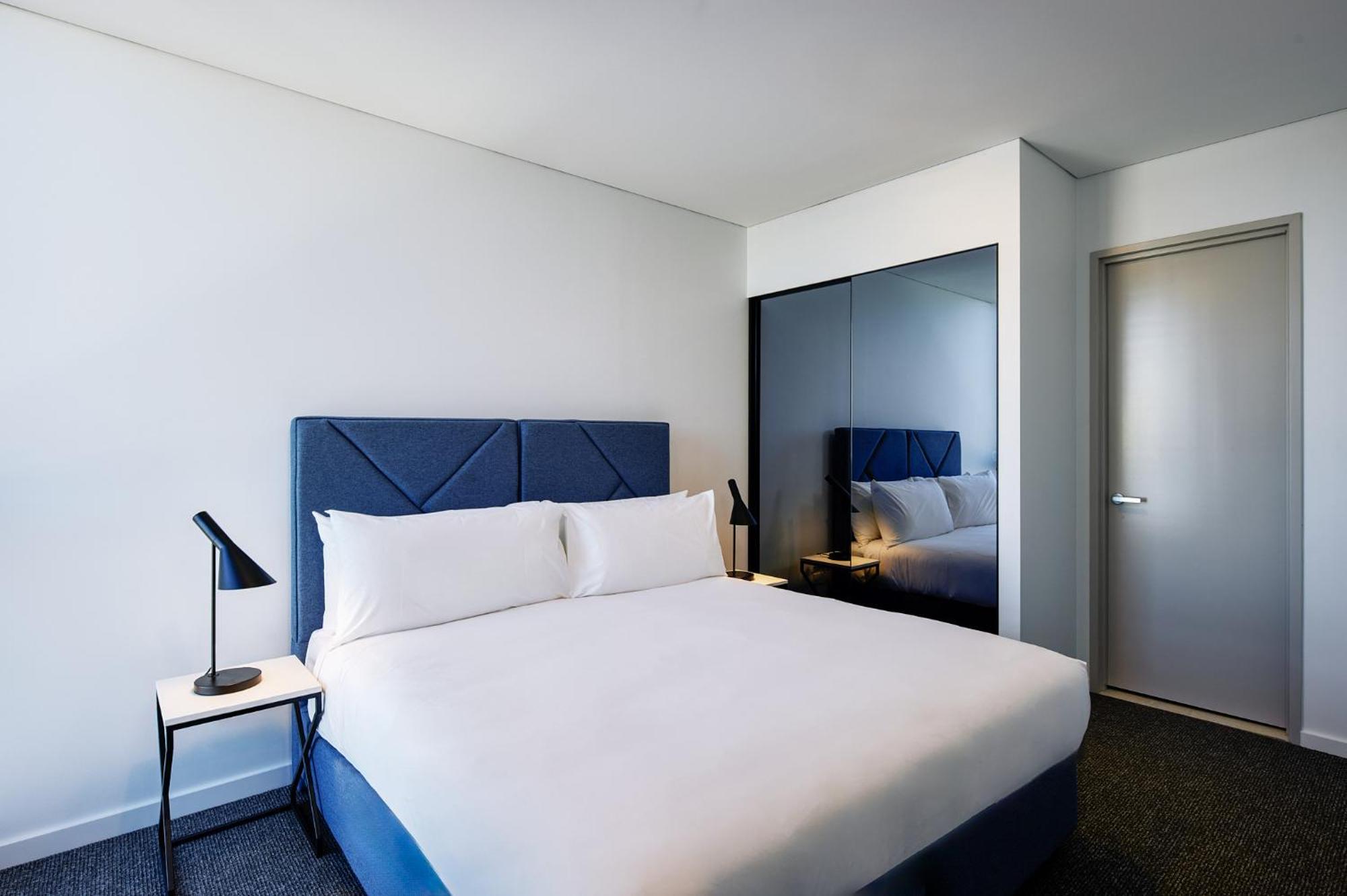 Meriton Suites Liverpool Exteriér fotografie Bedroom
