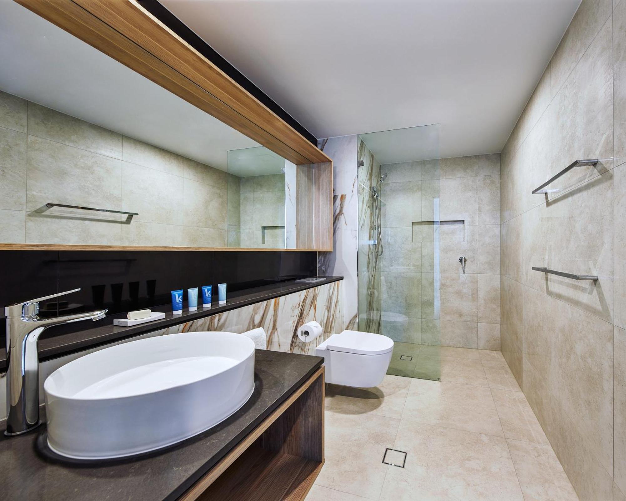 Meriton Suites Liverpool Exteriér fotografie Bathroom