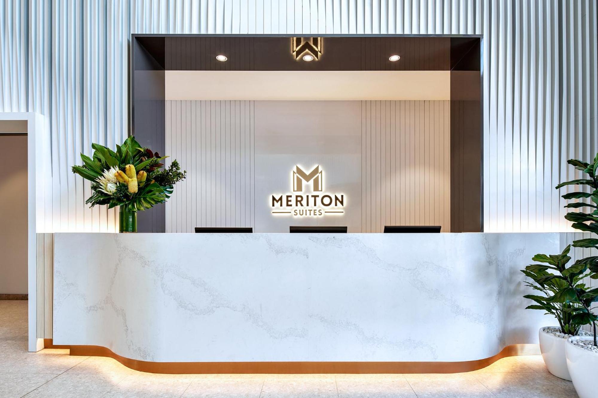 Meriton Suites Liverpool Exteriér fotografie Meriton Hotel