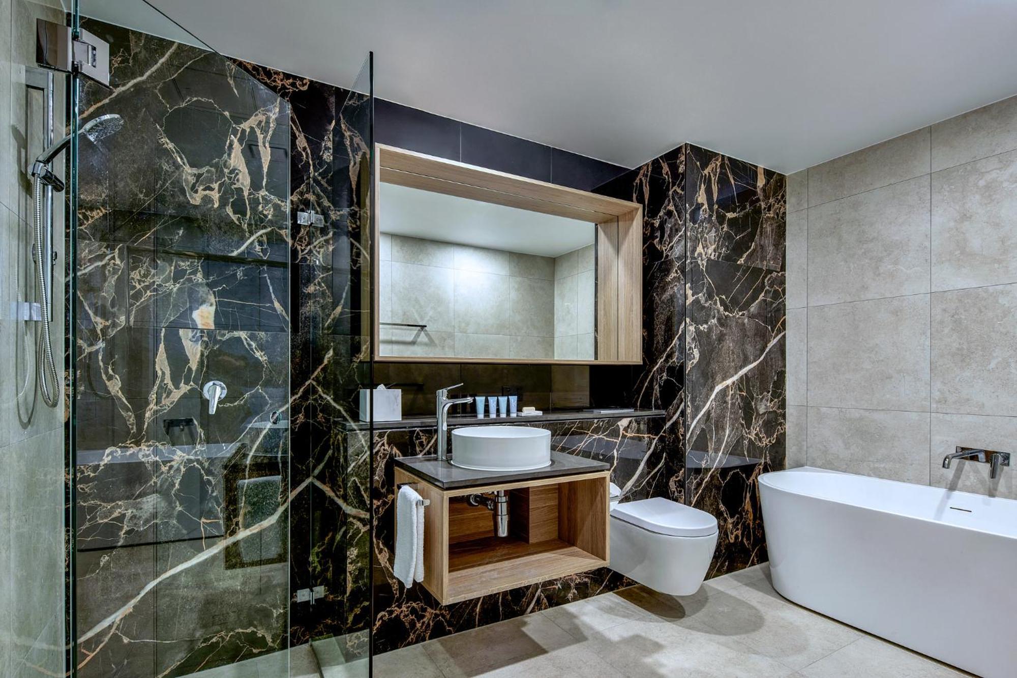 Meriton Suites Liverpool Exteriér fotografie Bathroom