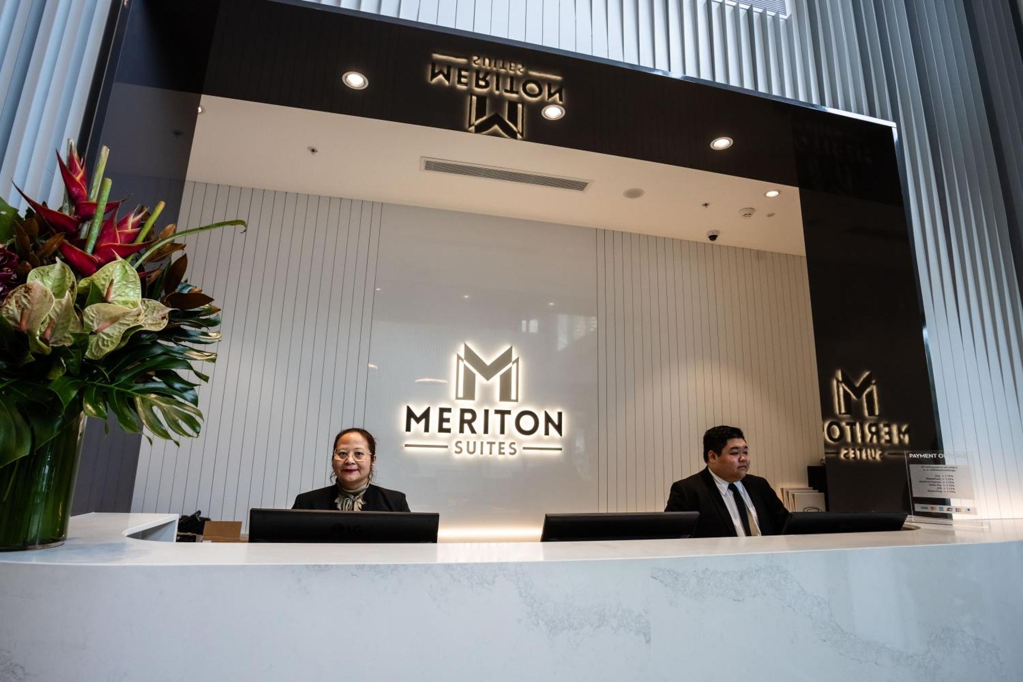 Meriton Suites Liverpool Exteriér fotografie Meriton Suites