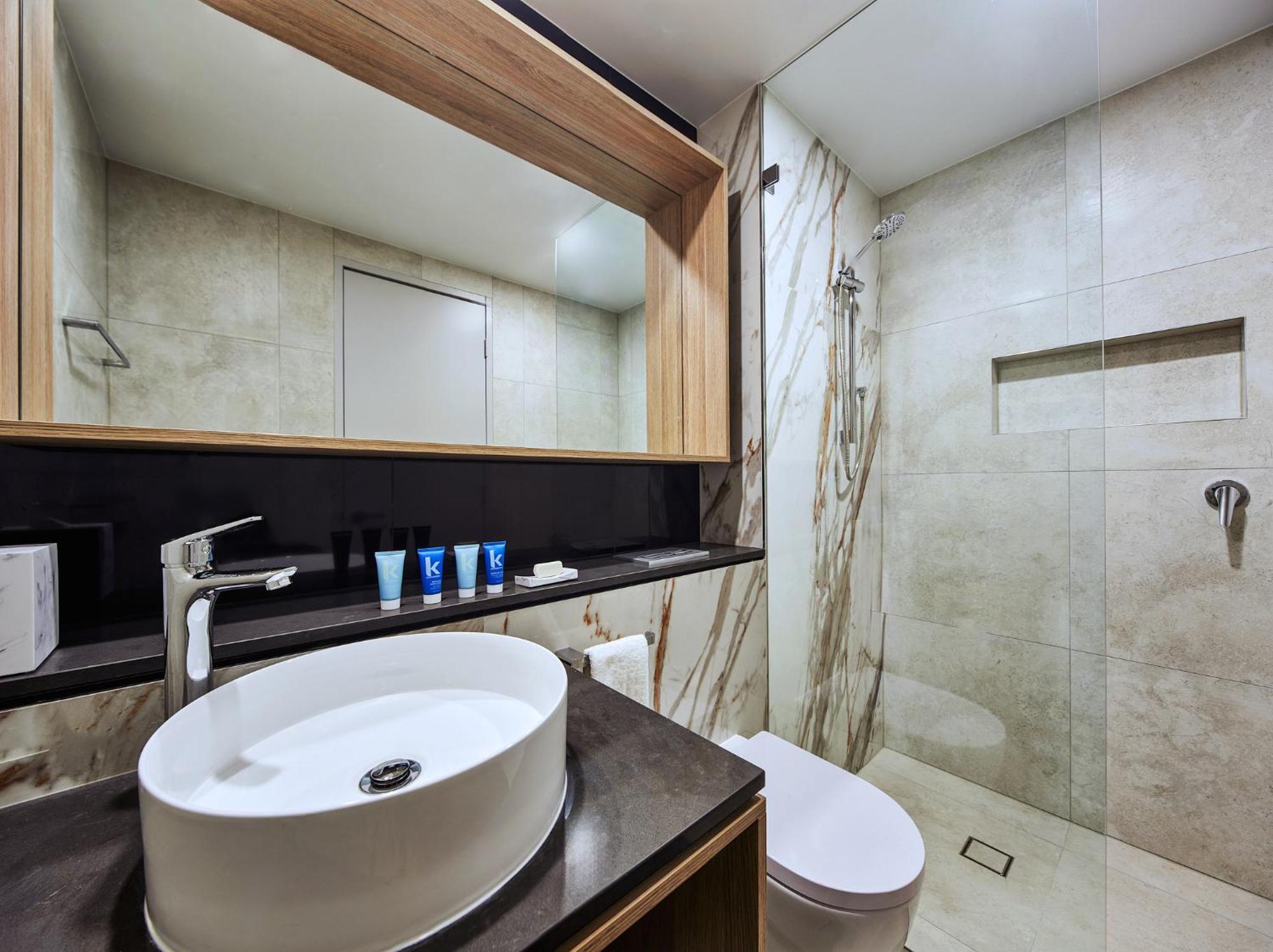 Meriton Suites Liverpool Exteriér fotografie Bathroom